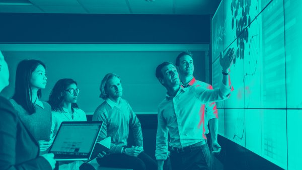 Come aumentare le vendite con un servizio CRM: la guida completa